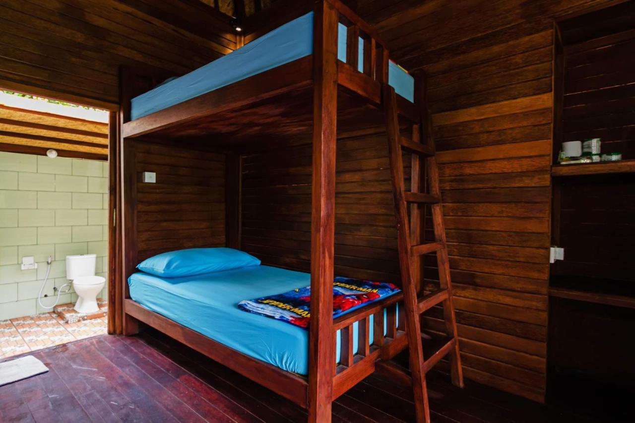 Titi Hostel Lembongan Dış mekan fotoğraf
