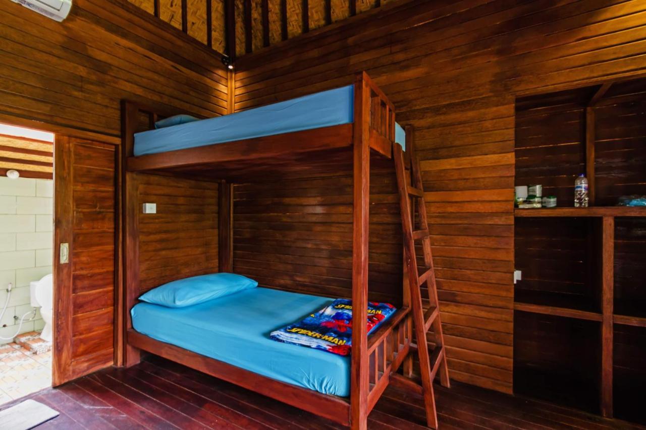 Titi Hostel Lembongan Dış mekan fotoğraf